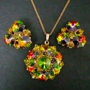 Vintage Jolee Necklace Earring Rivoli Set